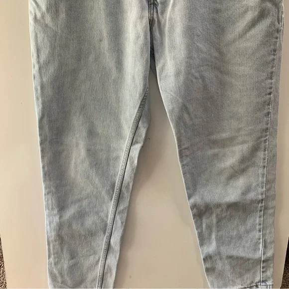 Woman’s Levi’s 550 size 14 vintage 1980s light wash jeans - Picture 4 of 11